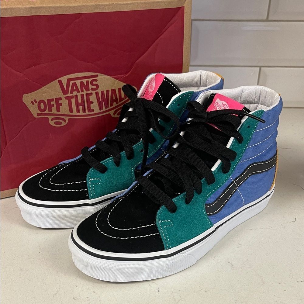 Vans Sk8-Hi Black, Teal, and Blue High-Top Sneakers Unisex Women’s 6.5 Worn Once